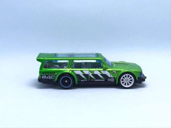 Volvo 240 Drift Wagon (világoszöld, Super Treasure Hunt)BONTOTT!