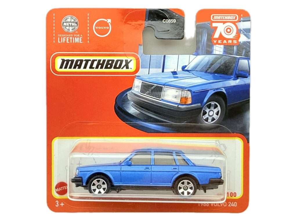 Matchbox 1986 Volvo 240 (világoskék)