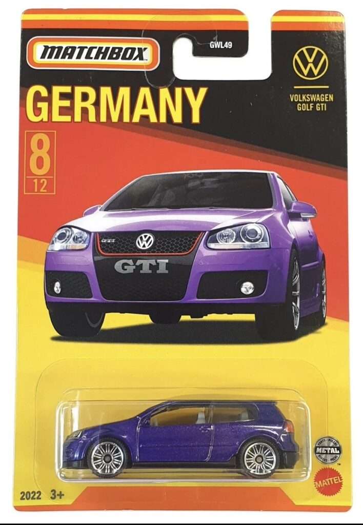 Matchbox Volkswagen Golf MK5 GTI hosszúkártyás kisautó